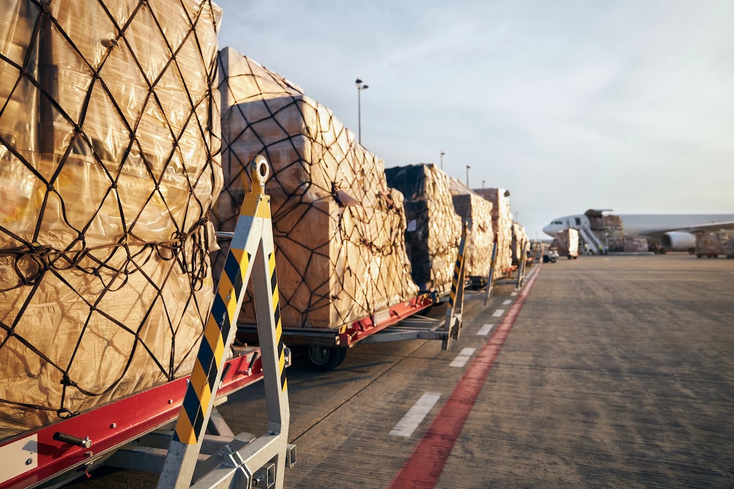 Global Airfreight Rates Decline for Fourth Consecutive Week