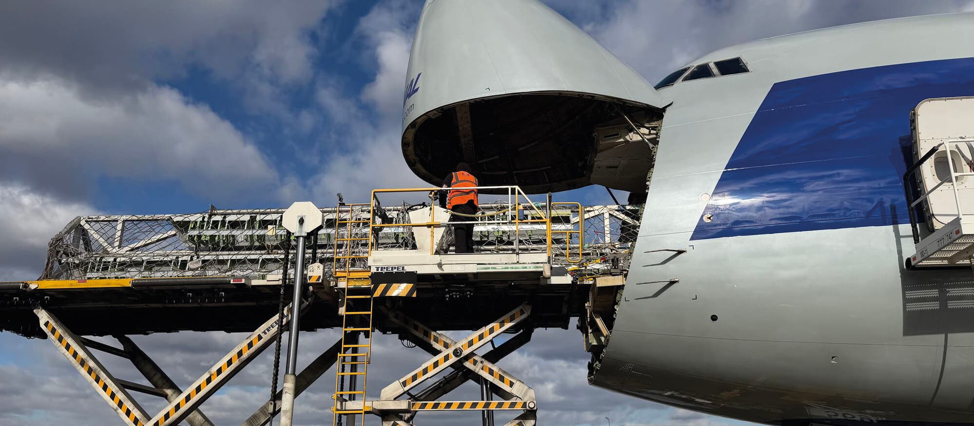 Mid-Sized Air Cargo Operators Shift to High-Yield, Corridor-Led Growth