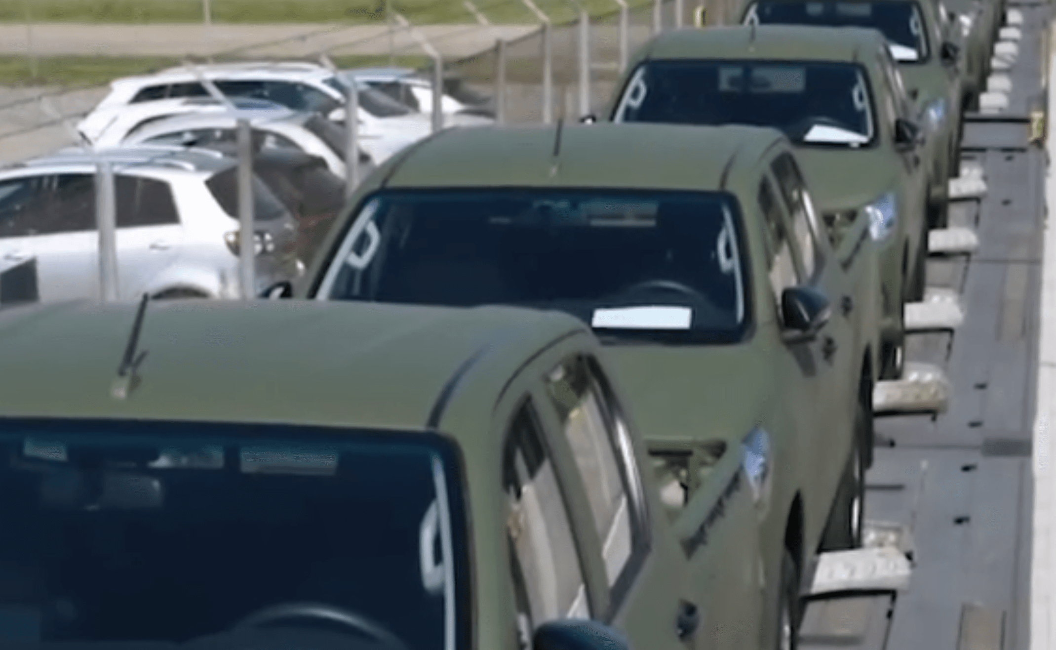 Netherlands Transports 60 Toyota Hilux Pickups to Ukraine by Rail for Drone Units