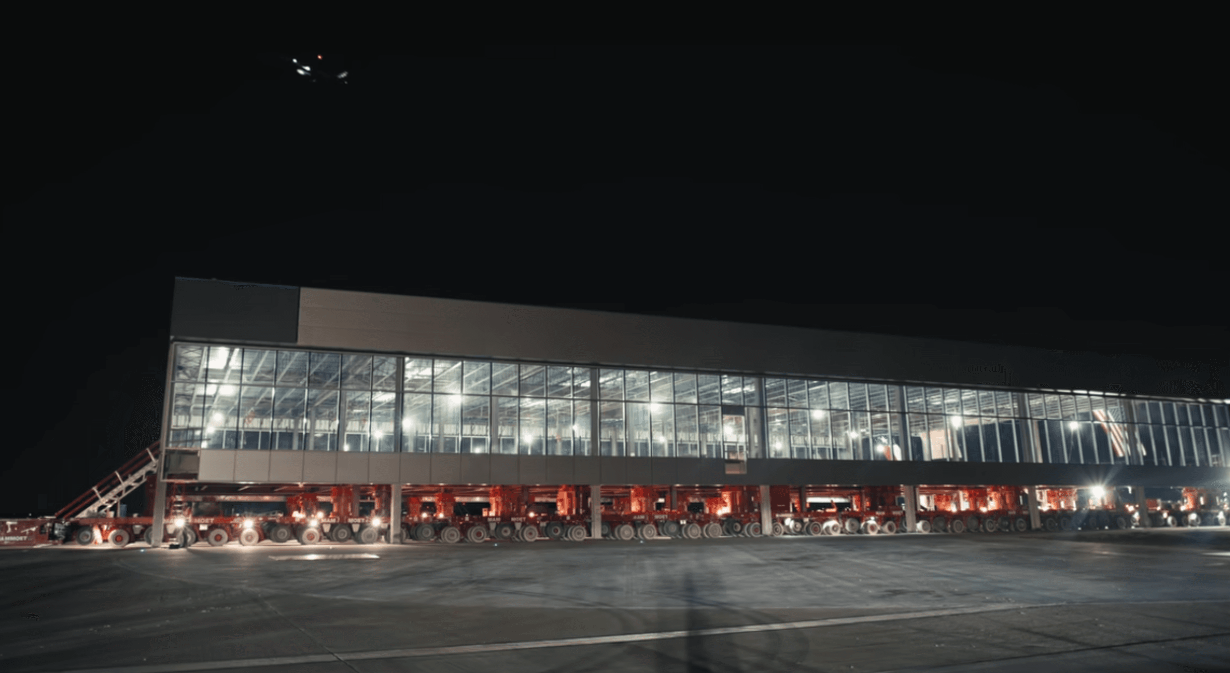Mammoet Transports Large Modules for DFW Terminal F Expansion
