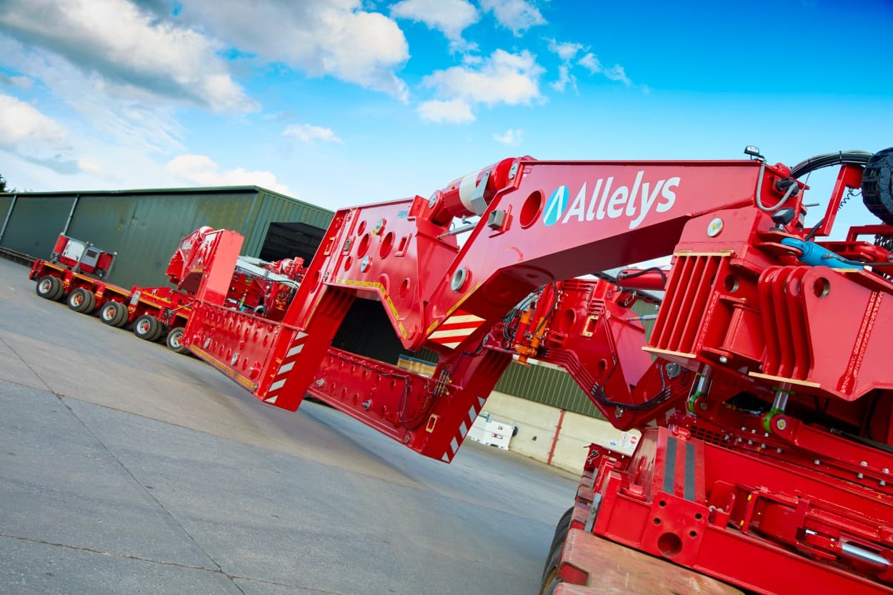 Allelys Expands UK Heavy Transport Capacity with New 250-Tonne Girder Frame