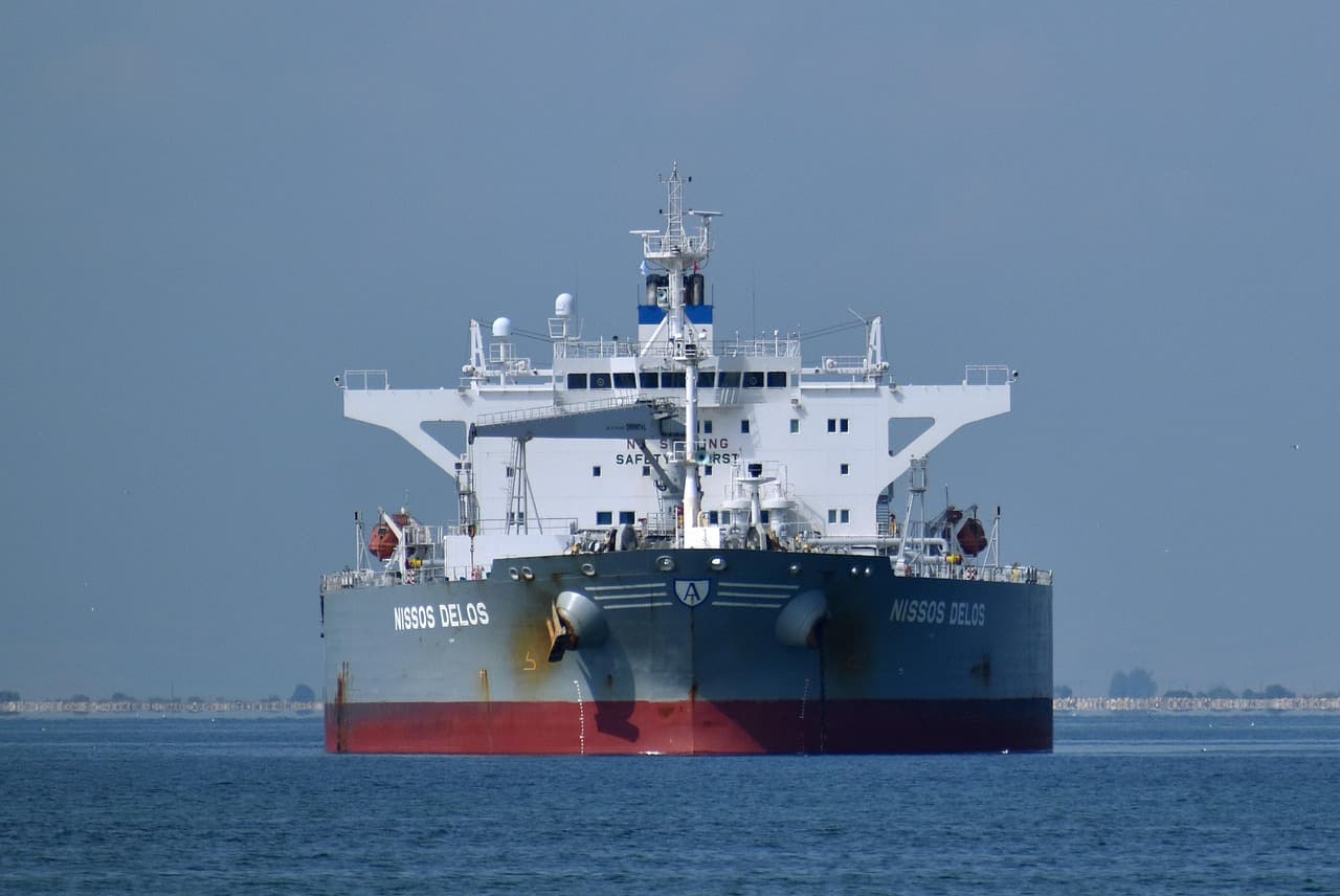 VLCC Order Surge Raises Concerns Over Future Tanker Market Stability