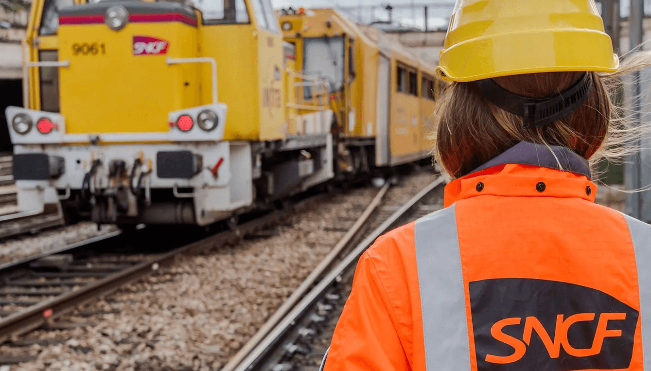 Four Bidders Vie for 49% Stake in SNCF's Rail Logistics Europe