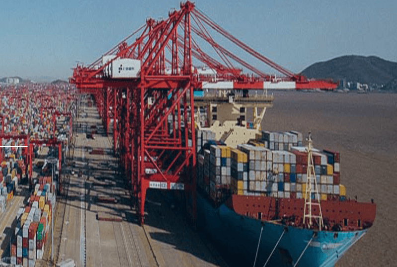 Shanghai Port Implements Advanced Four-Layer AI System for Terminal Operations