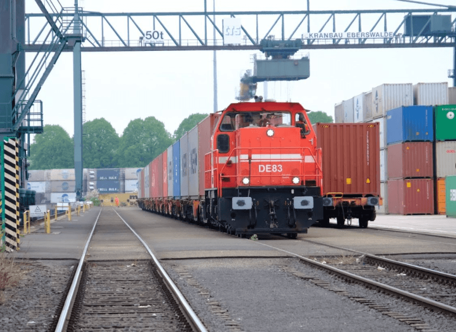 Port of Hamburg Expands Rail Services to Counter Rhine Low Water Issues
