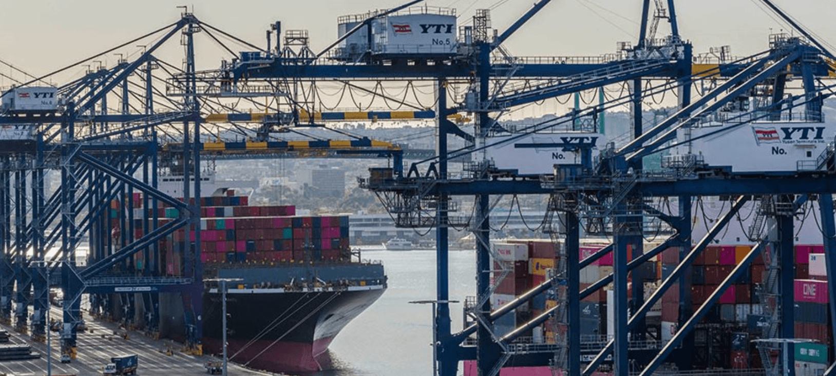 Port of Los Angeles Extends Yusen Terminals Lease, Commits $200M to Green Equipment