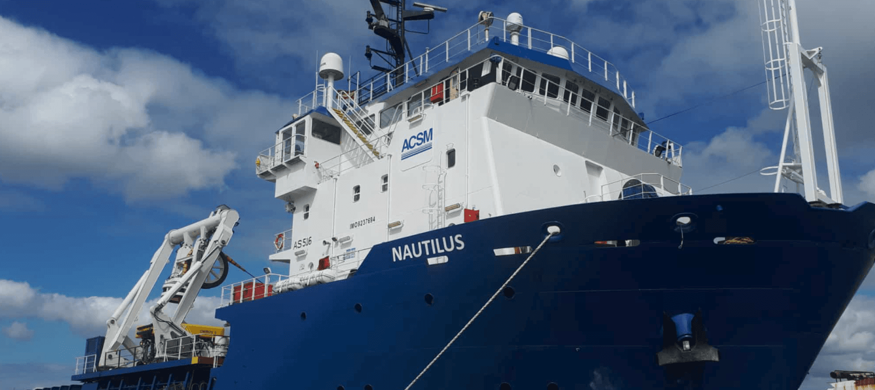 Offshore Vessel Nautilus Taking on Water at Eemshaven, Crews Prevent Sinking