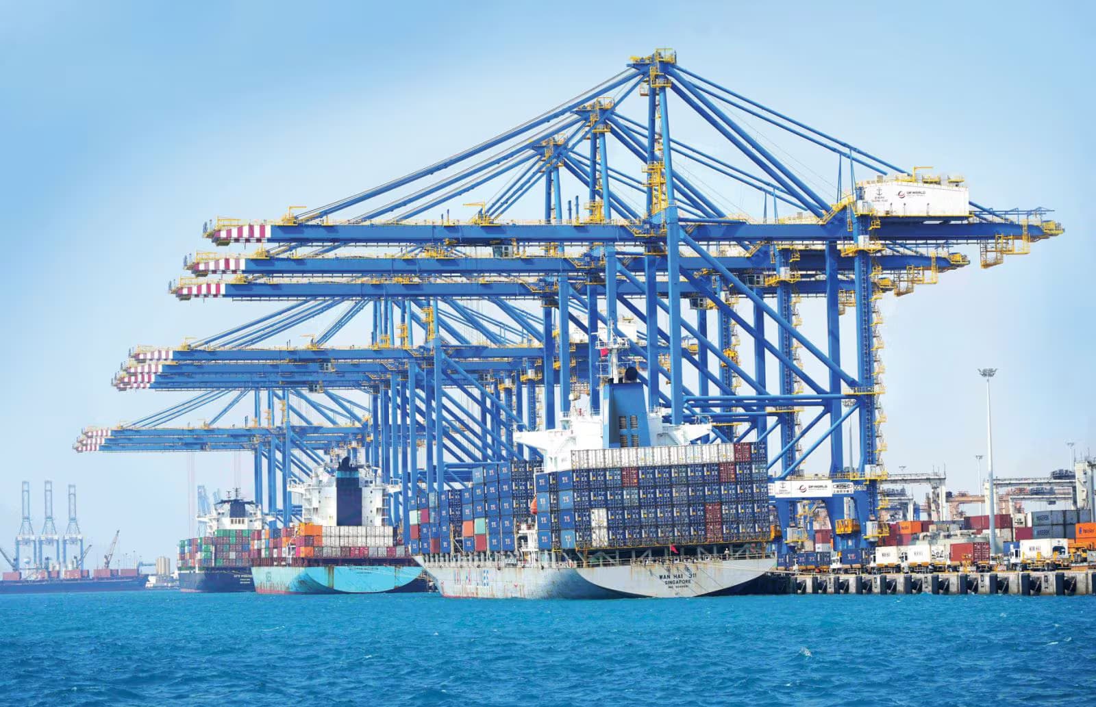 DP World Expands Overland Network to Bypass Strait of Hormuz Risks