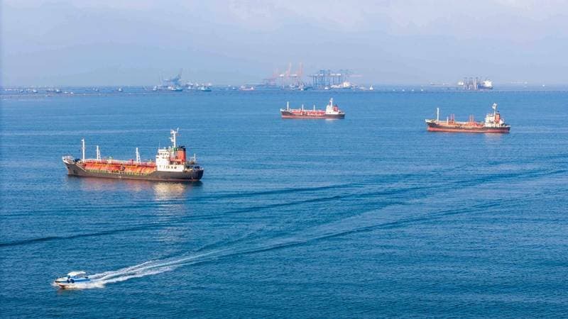 Saudi Arabia Refutes Iraqi Claims of Purchasing 25 Oil Tankers
