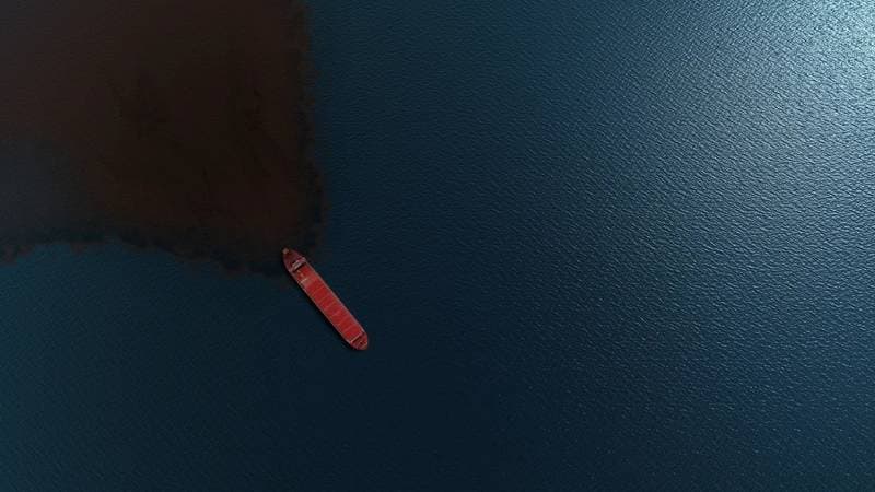 Oil Spill from Sanctioned Tanker Caroline Bezengi Spreads Off Oman Coast