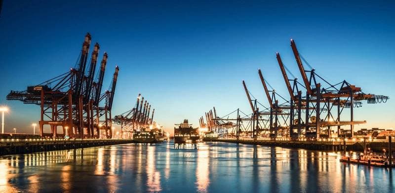 Gulf Nations Accelerate Port and Pipeline Investments Amidst Hormuz Tensions