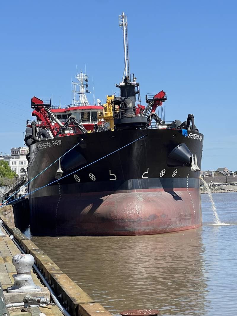 US Dredging Industry Faces Challenges from Jones Act Waivers and Outdated Regulations
