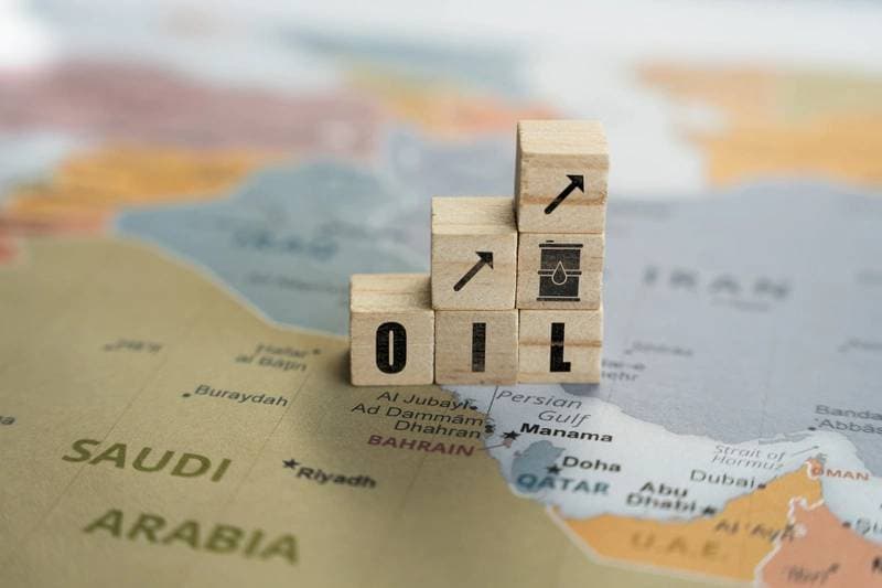 Oil Prices Decline on Reports of Potential US-Iran Ceasefire Extension