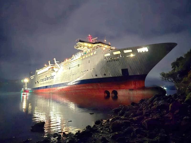 Ferry Aratere Grounding in Picton Attributed to Crew Unfamiliarity with New Controls