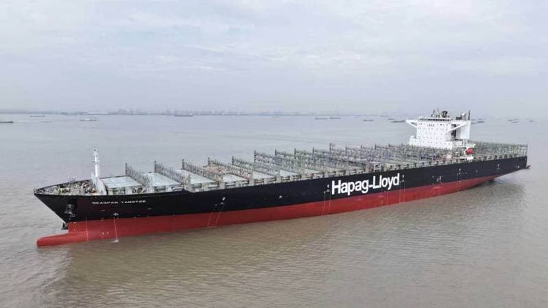 Hapag-Lloyd and Seaspan Complete First Methanol Retrofit on Container Vessel