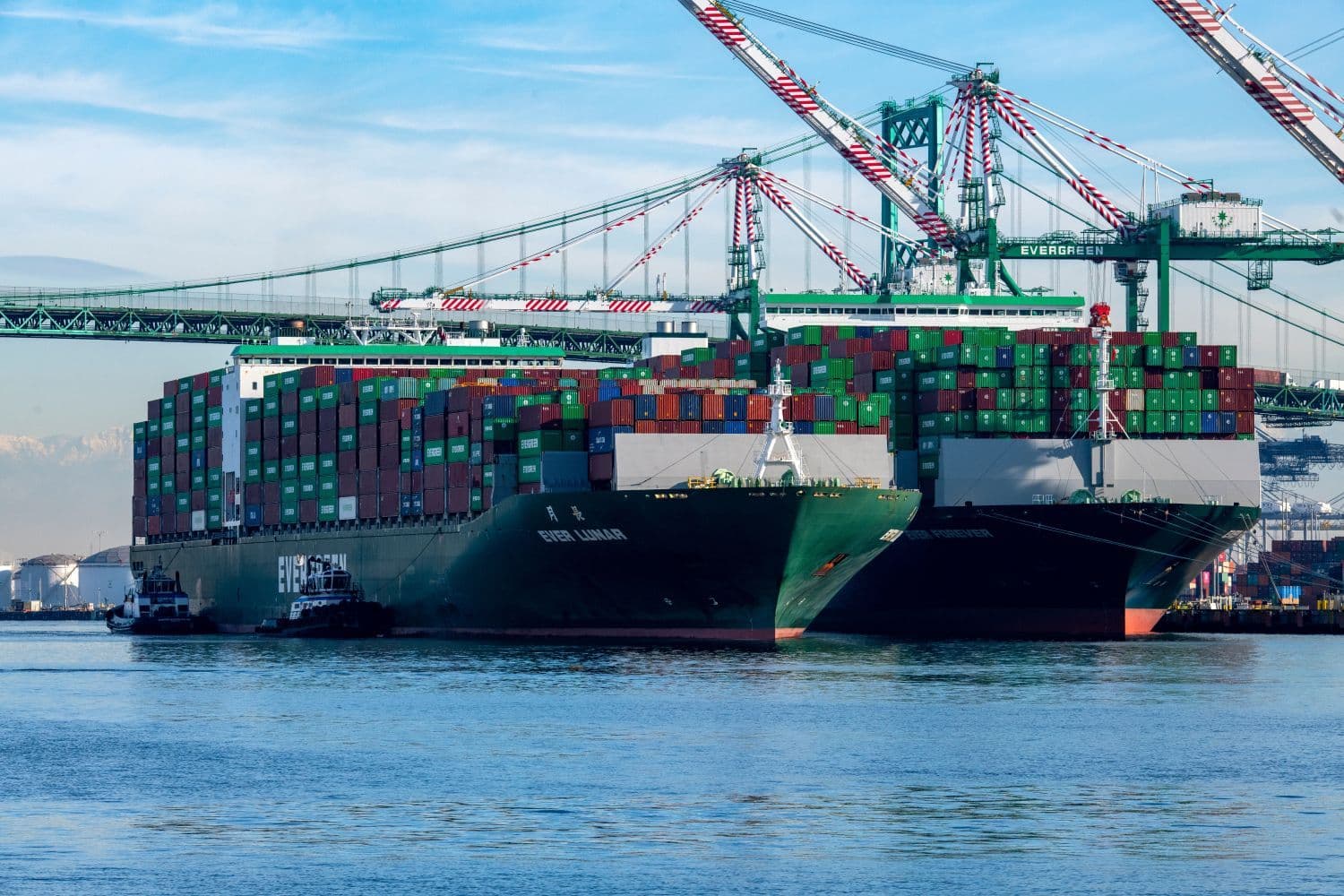 Trans-Pacific Capacity Tightens as Shippers Frontload Ahead of Peak Season