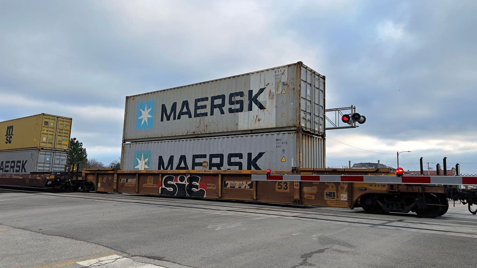 Maersk Temporarily Reroutes Southern California Inland Cargo to Union Pacific