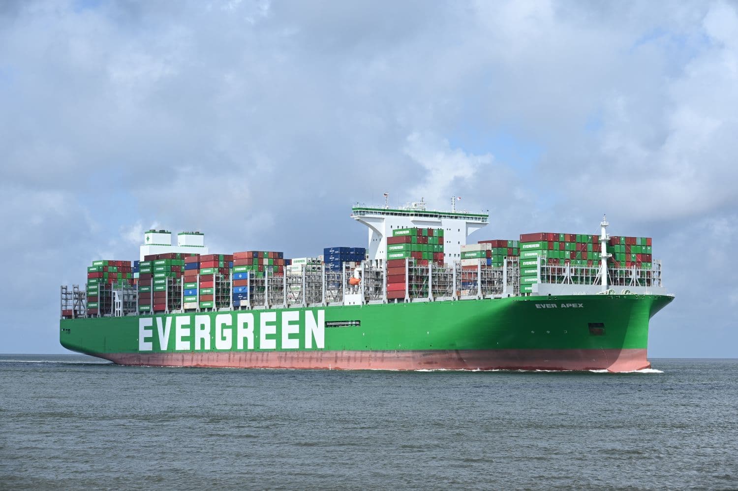Taiwanese Carriers Report Strong Q2 Revenue Growth Amidst Higher Rates and Volumes