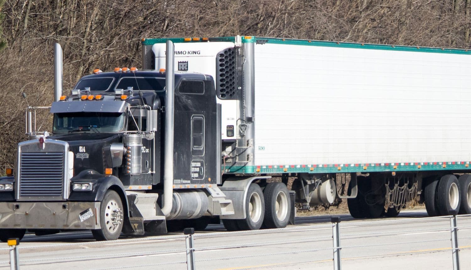 Truckload Market Stabilizes with Higher Rates as Capacity Tightens