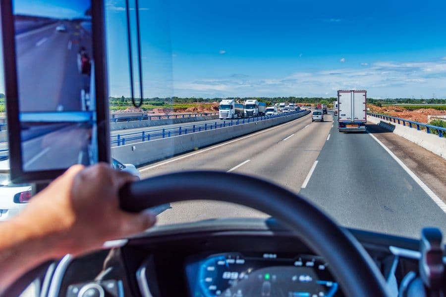 Trucking Sector Sees Employment Growth Despite Economic and Fuel Challenges