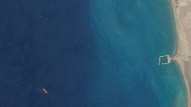 Iranian Oil Terminals Show Limited Activity Amidst Ongoing Negotiations