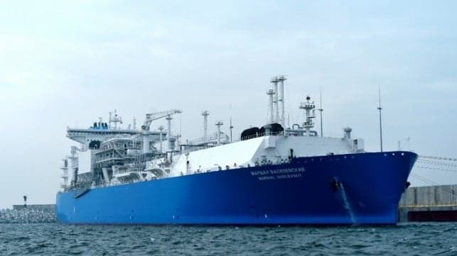 EU Imposes Sanctions on 24 Shipping Firms, Including Gazprom and Lukoil Subsidiaries