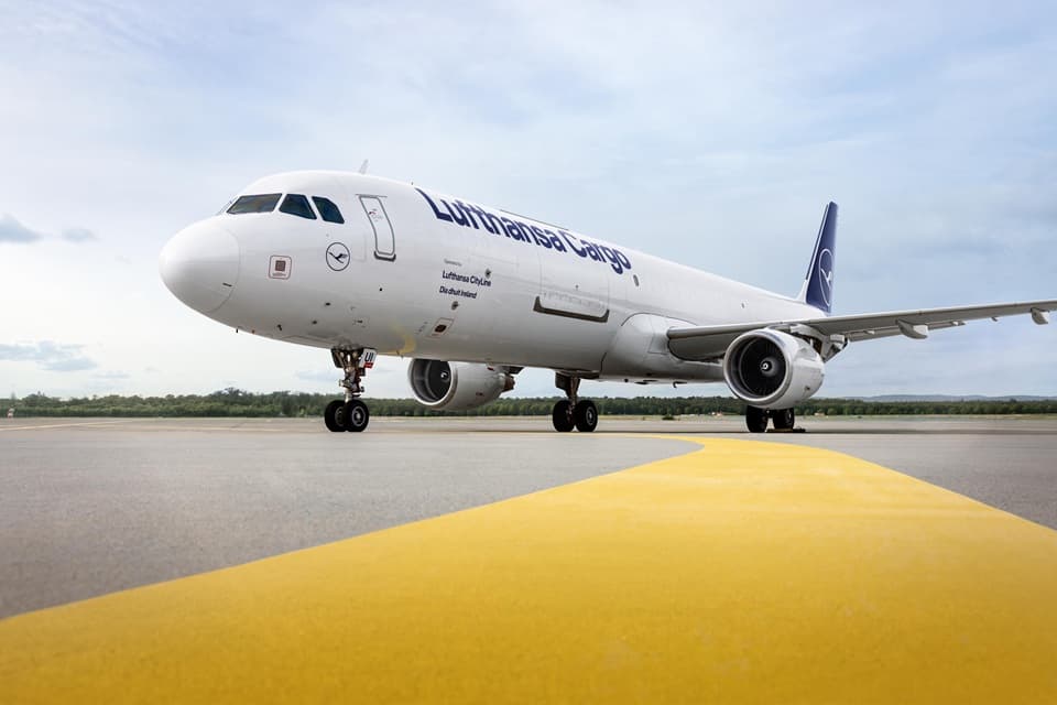 Lufthansa Cargo Explores Future for Grounded A321 Freighter Fleet