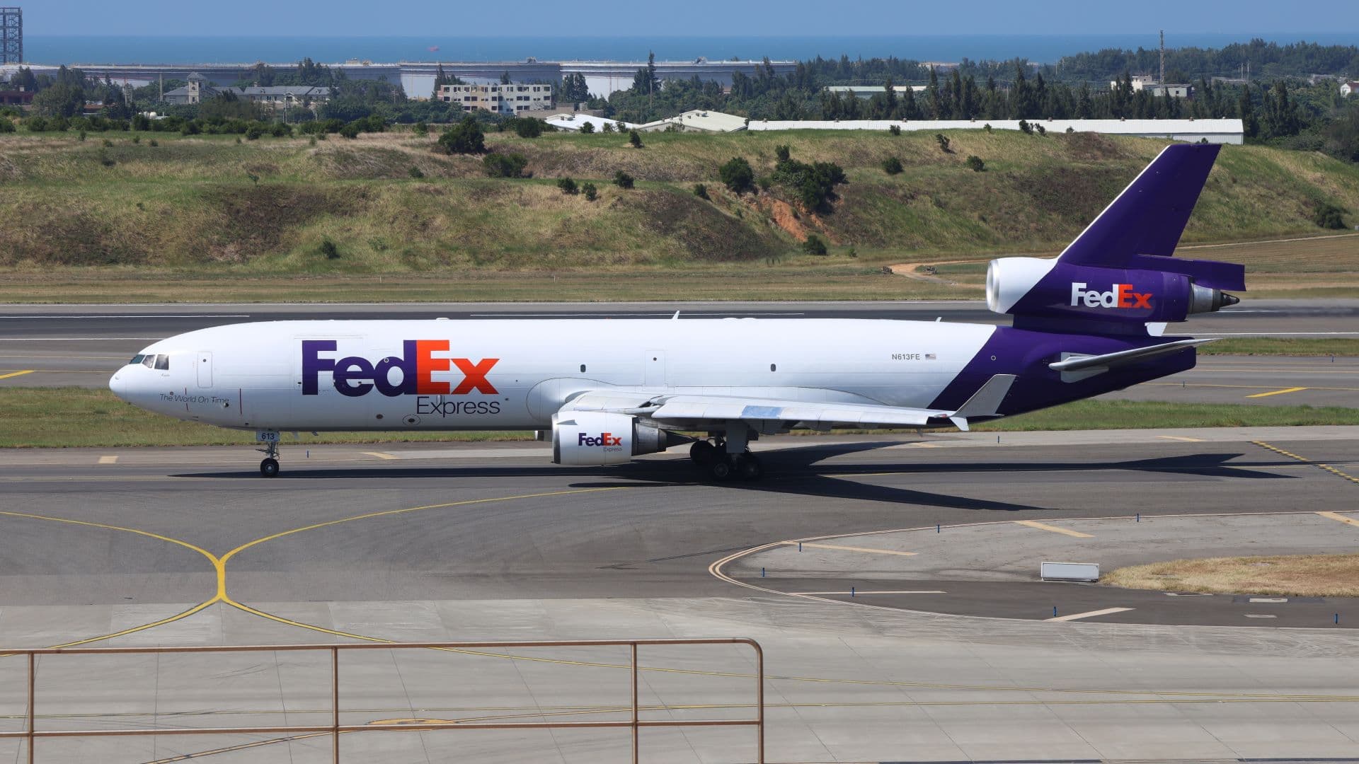 FedEx Returns Grounded MD-11 Freighters to Service While Retiring Older Models