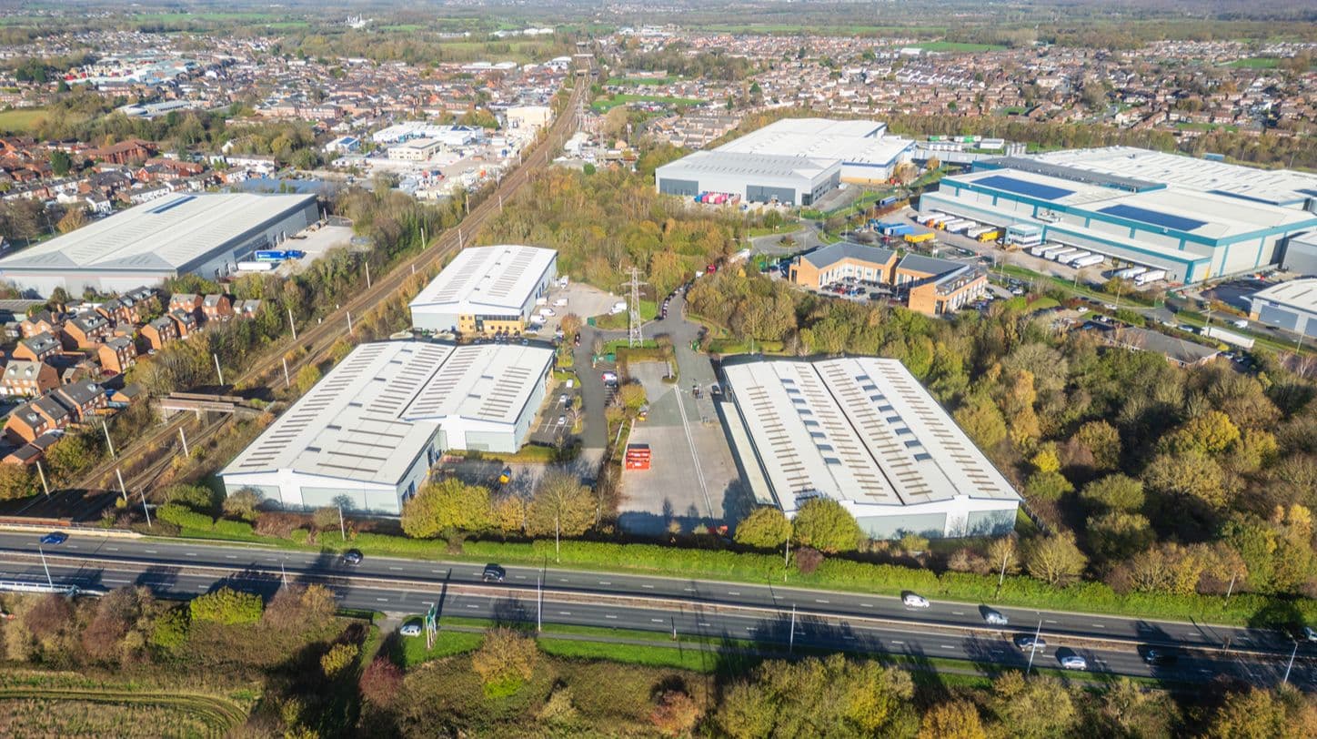 Vengrove Expands UK Logistics Portfolio with Two Mid-Box Asset Acquisitions