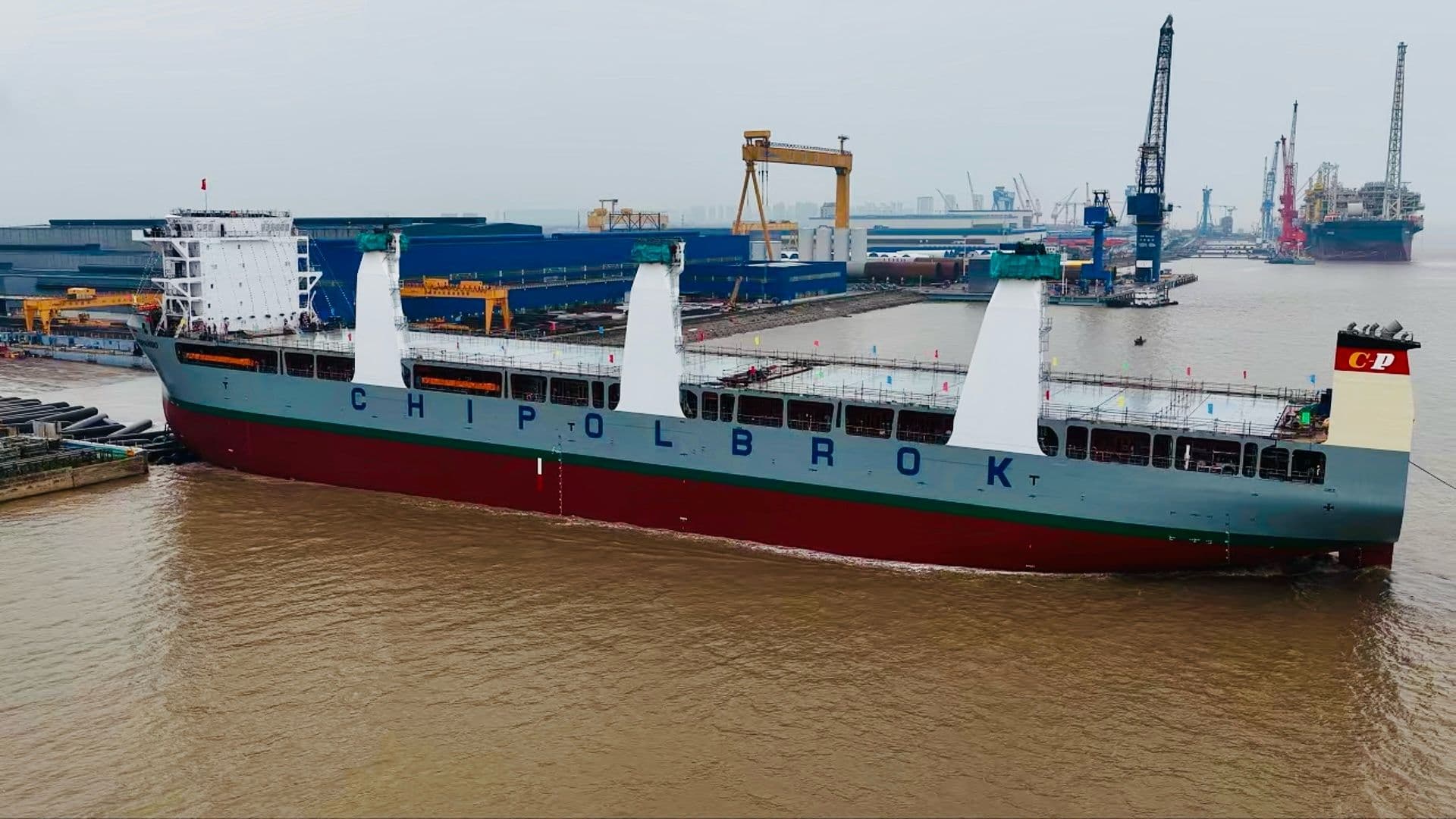 Chipolbrok Launches New Heavy Lift Vessel Wyspiański in China