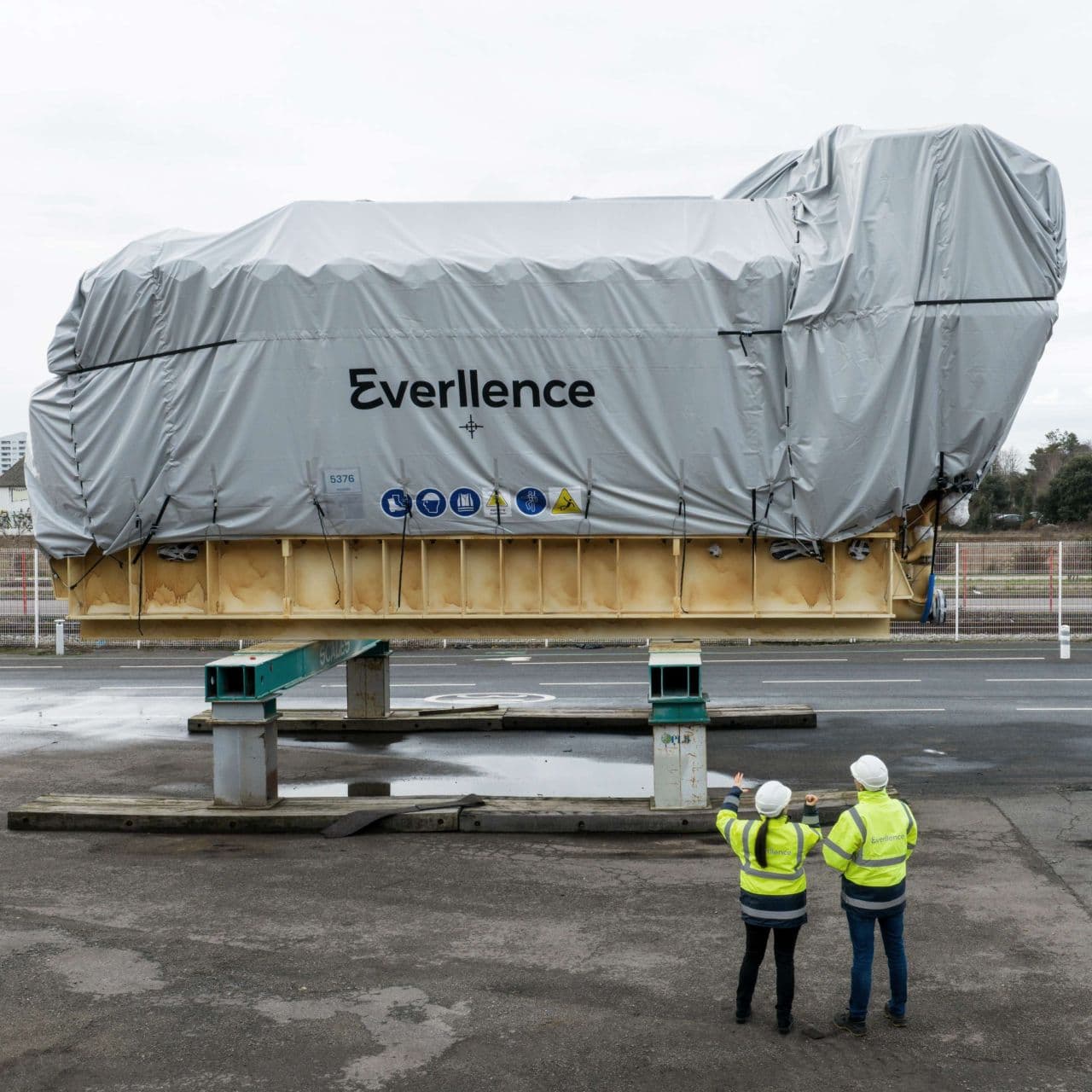 Roll Group Transports Oversized Biofuel Engines for Corsica Power Plant