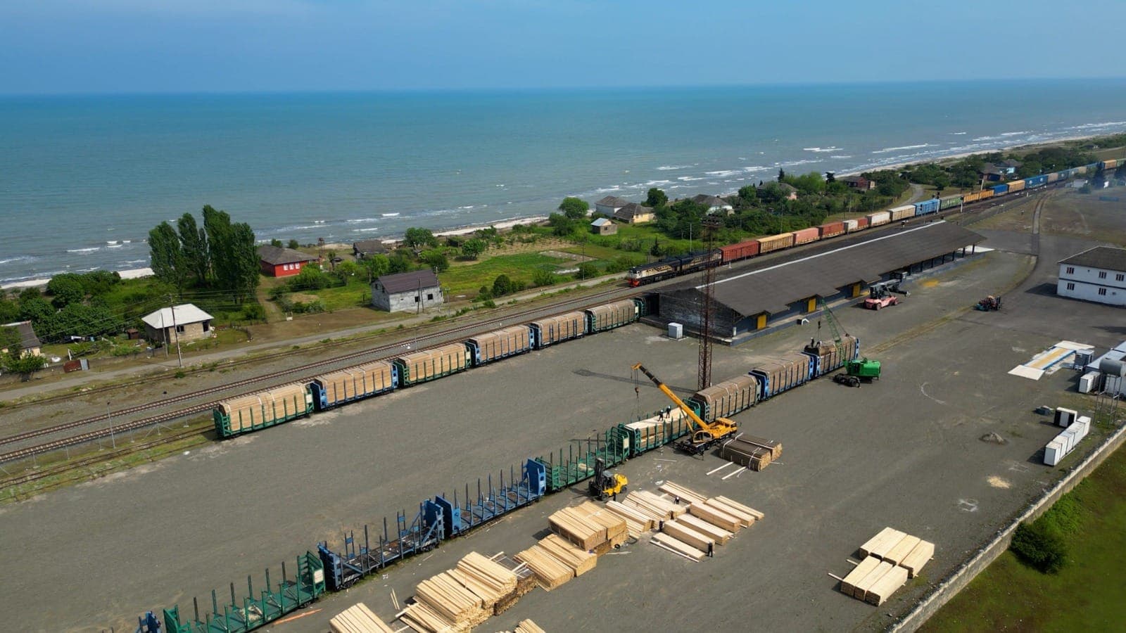 Azerbaijan Railways Sees Growth Driven by Middle Corridor and INSTC Routes