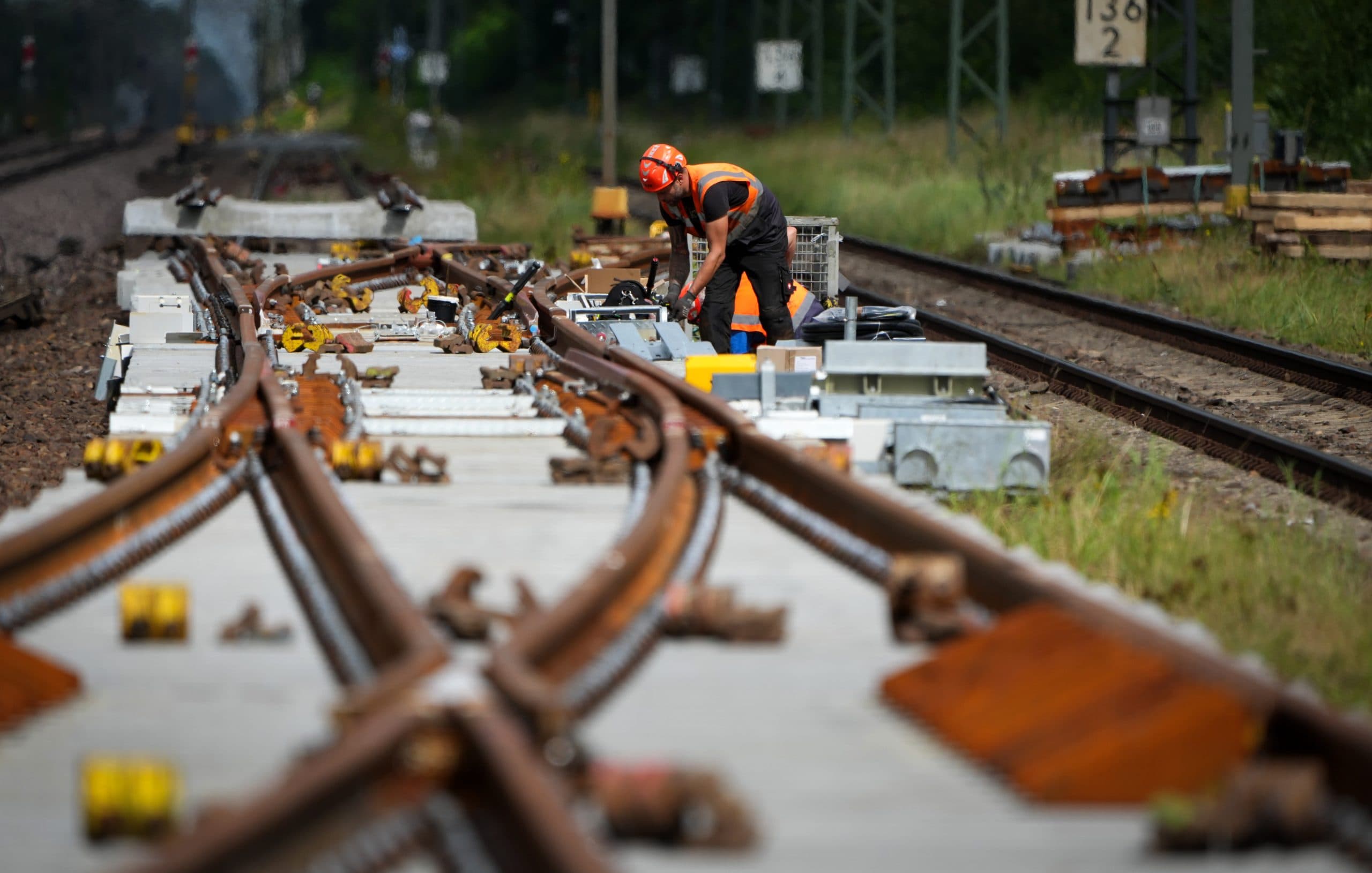 DB Plans Major Overhaul for German Rail Corridor Renovations