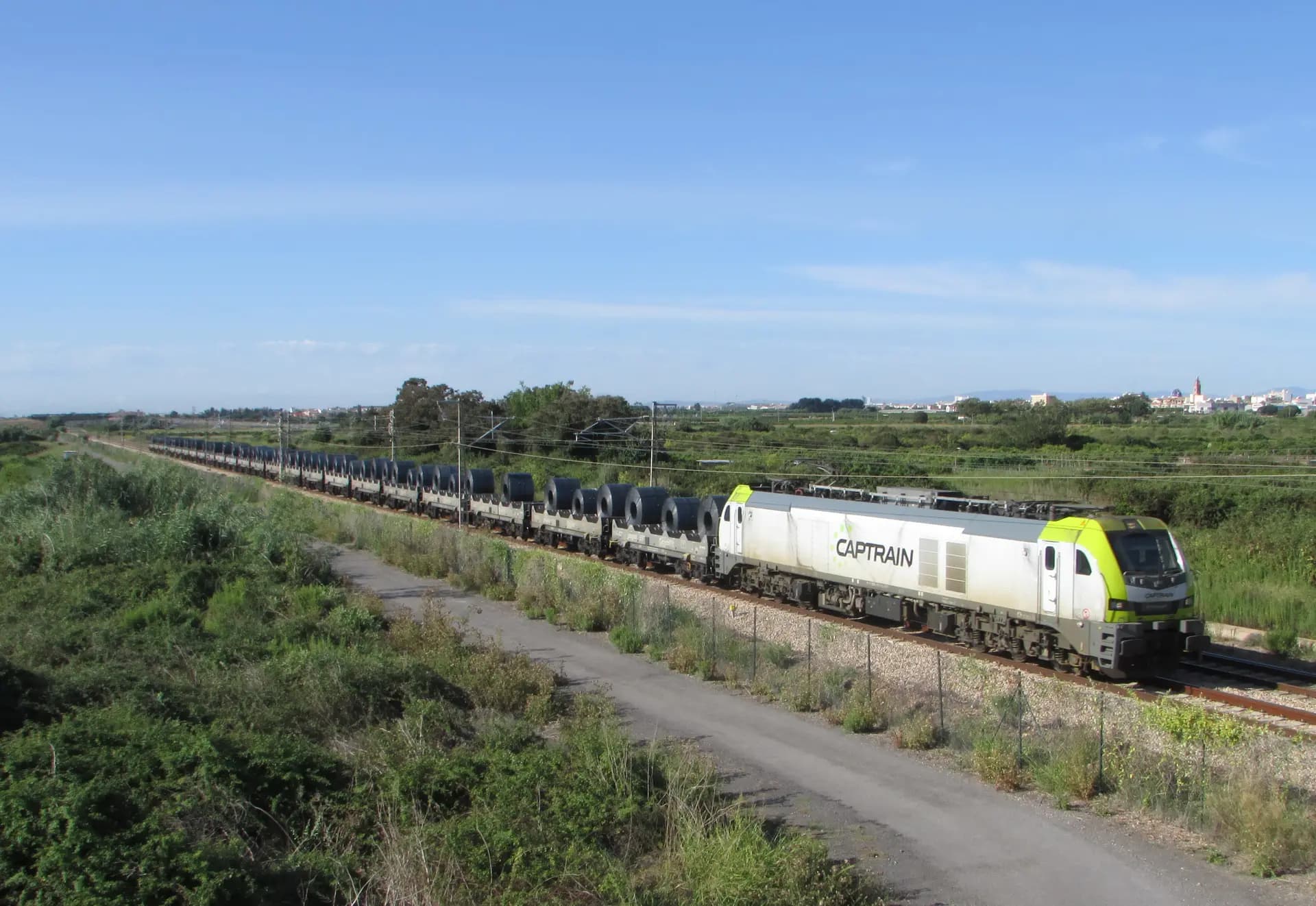 Medway and Captrain Postpone New Locomotive Deployment in Portugal Until 2028