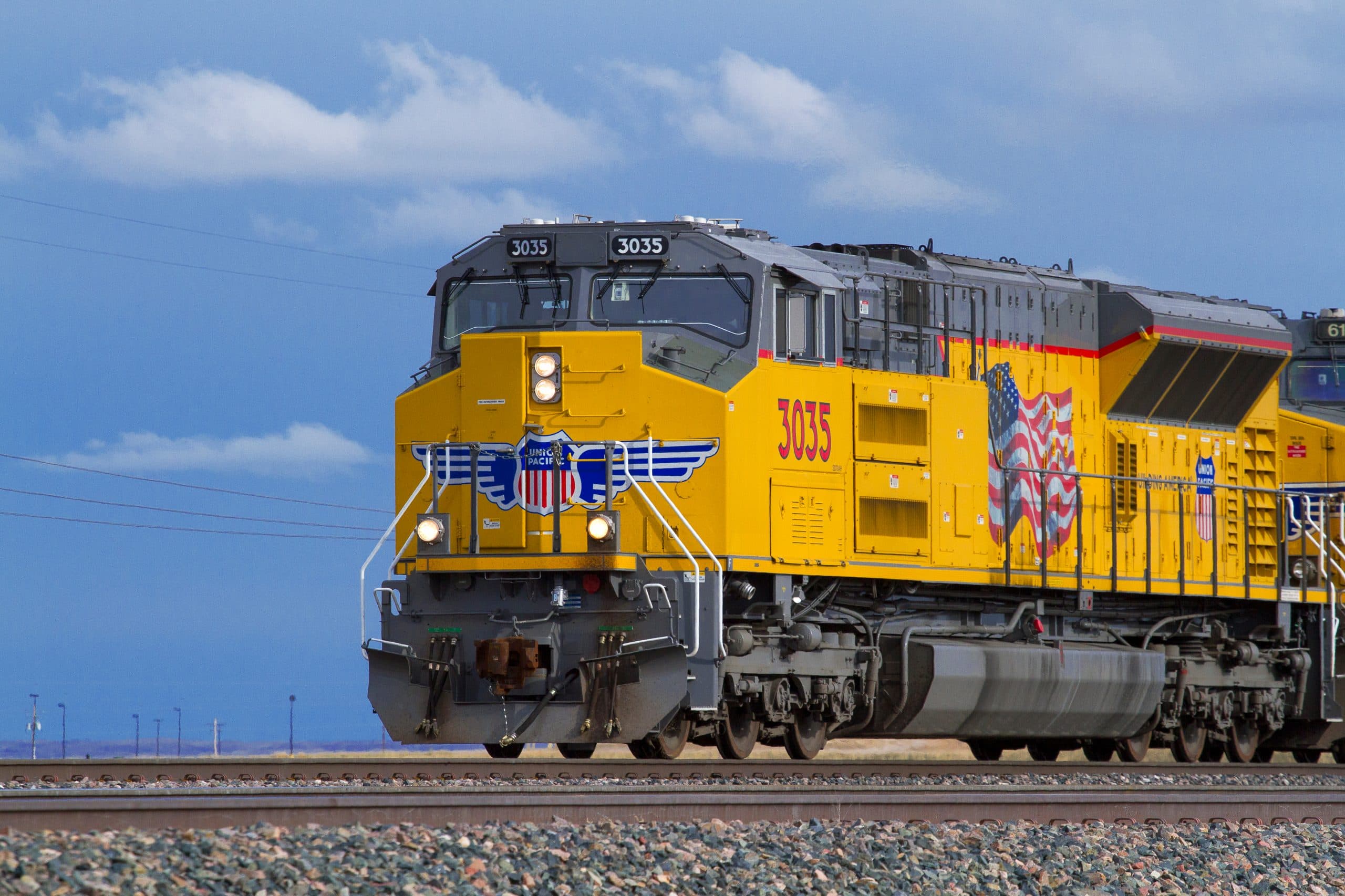 US Regulator Accepts Union Pacific and Norfolk Southern Merger Application