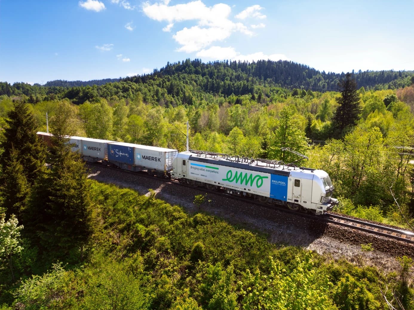 ENNA Logic Acquires Five Siemens Vectron Locomotives for Capacity Expansion