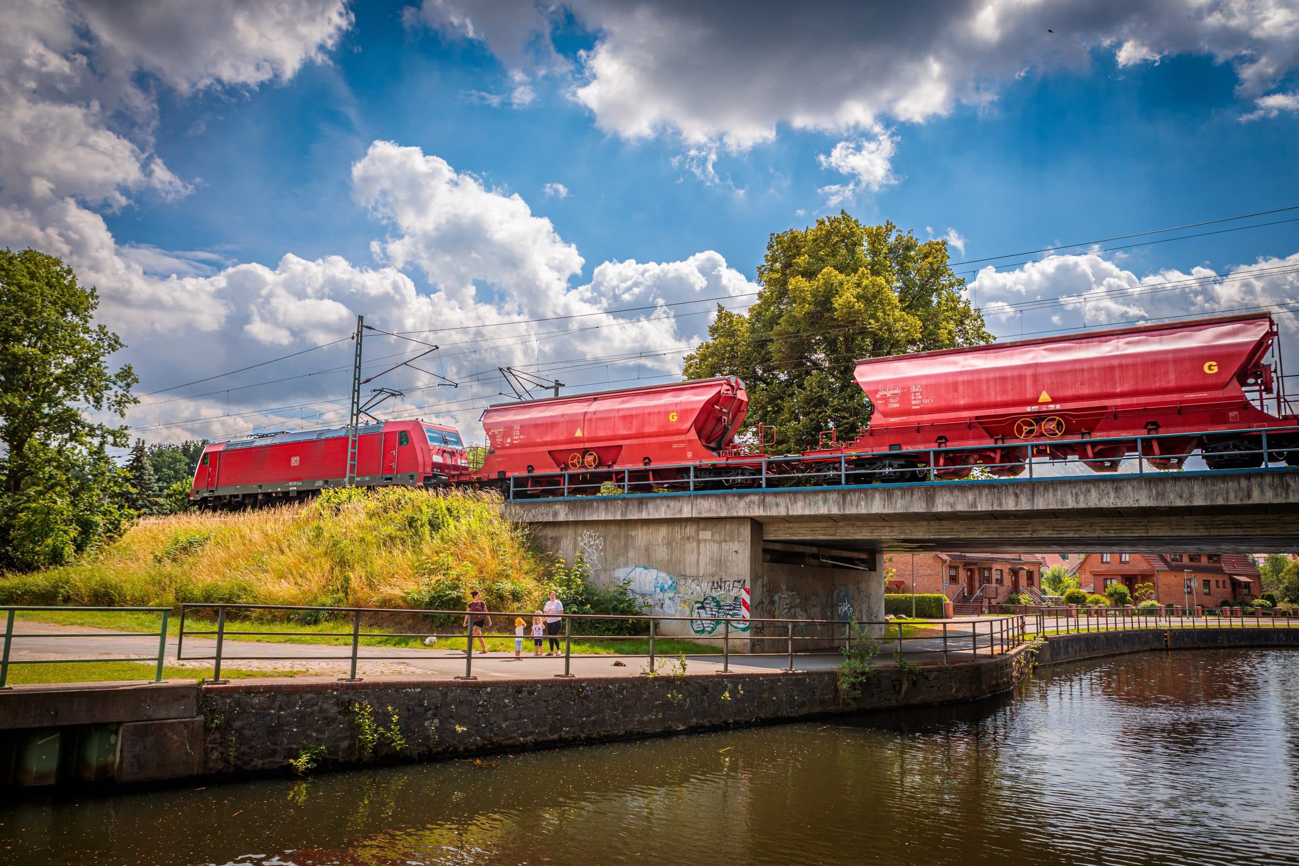 DB Cargo Can Manage Additional Freight Traffic Despite Low Rhine Water Levels
