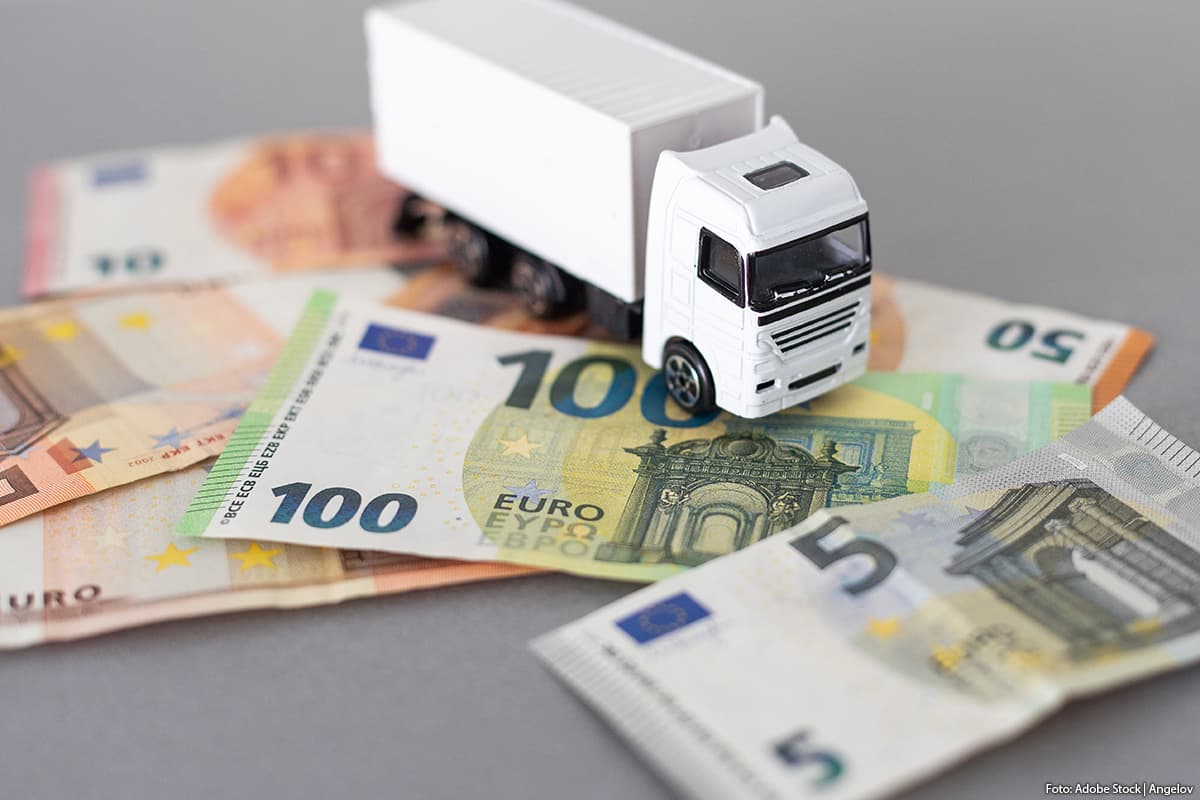 Rotterdam Court Rules Importer Must Pay Extra Port Costs to Forwarder