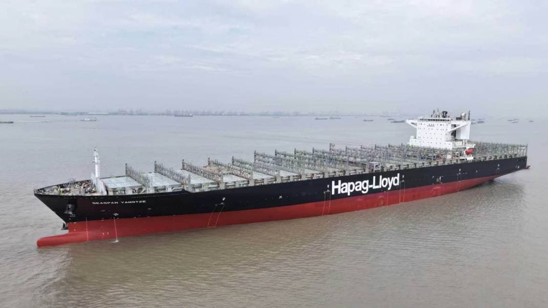 Hapag-Lloyd and Seaspan Complete First Methanol Conversion for Container Ship