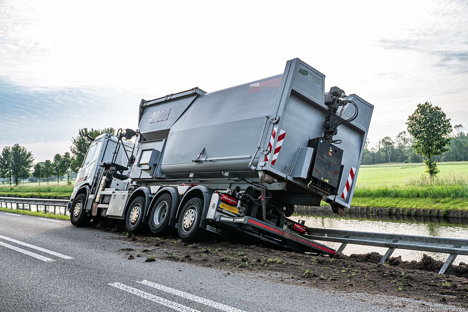 Truck Driver Swerves into Ditch on N371 After Startling Incident
