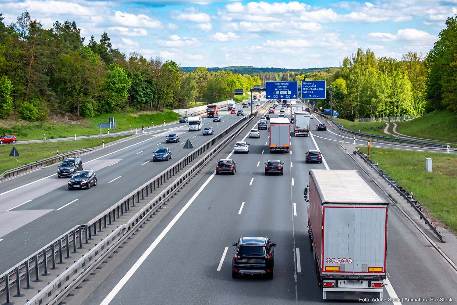 German Labor Group Warns Against Extended Truck Driving Hours After Low Water Easing