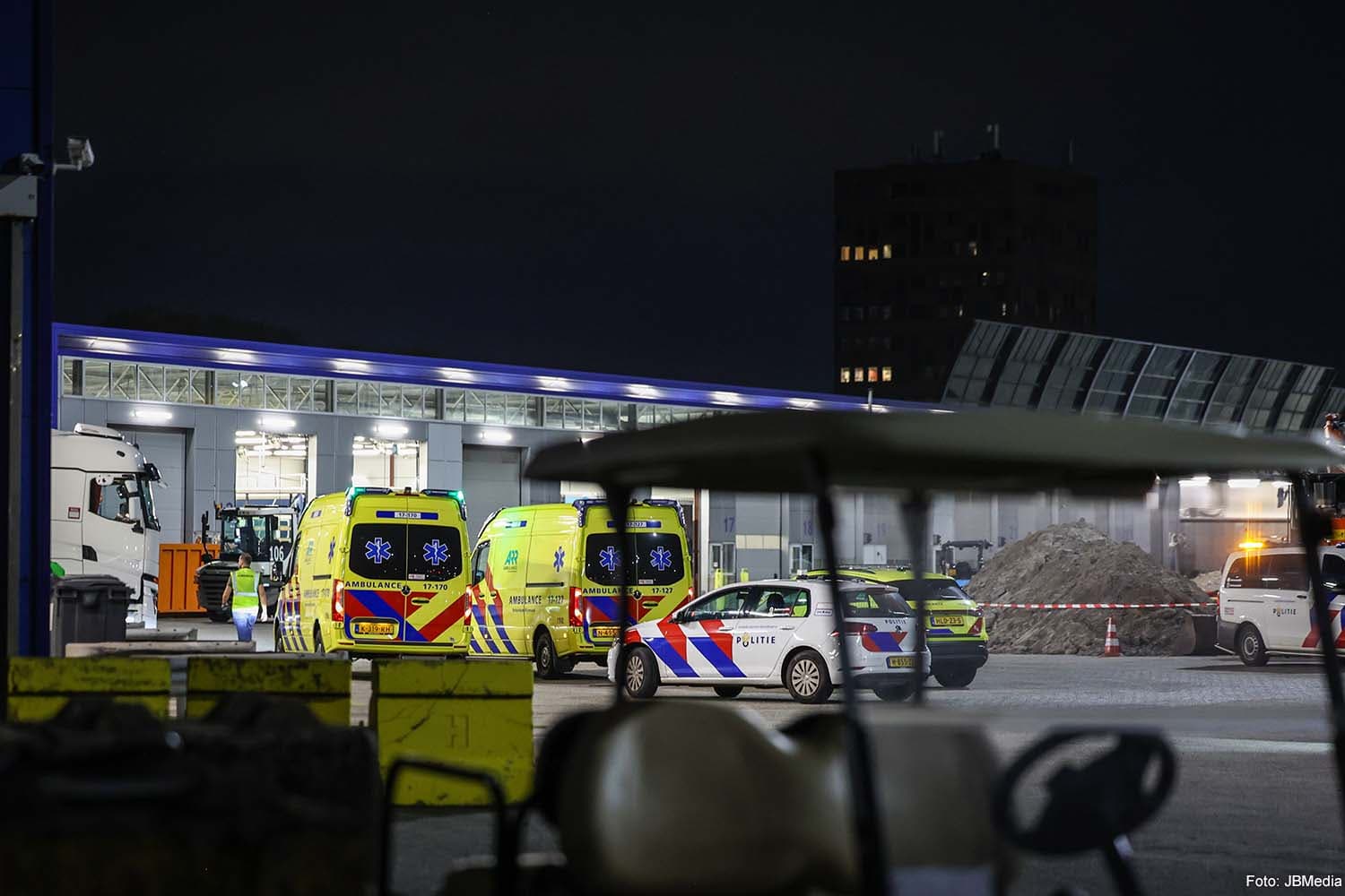 Truck from Turkey with 15 Stowaways Discovered in Vlaardingen, Driver Arrested