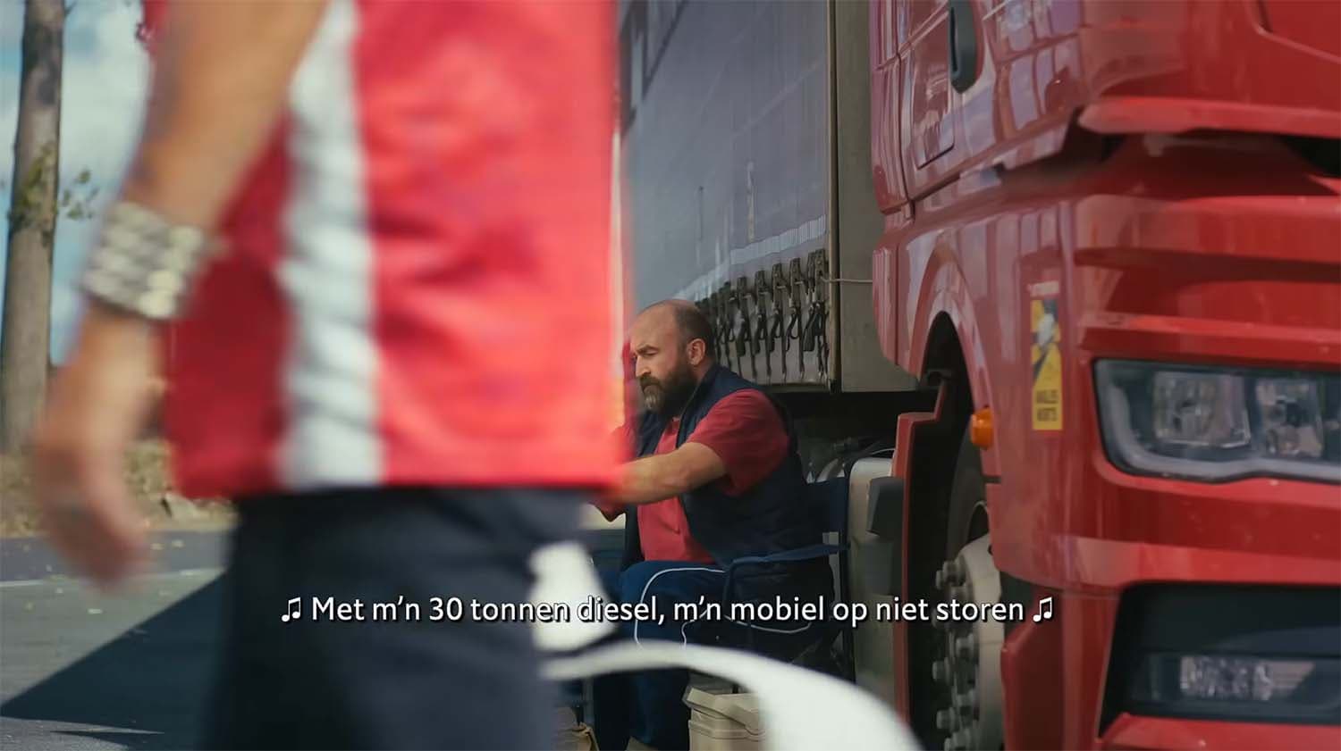 Dutch Government Launches Campaign to Combat Distracted Driving