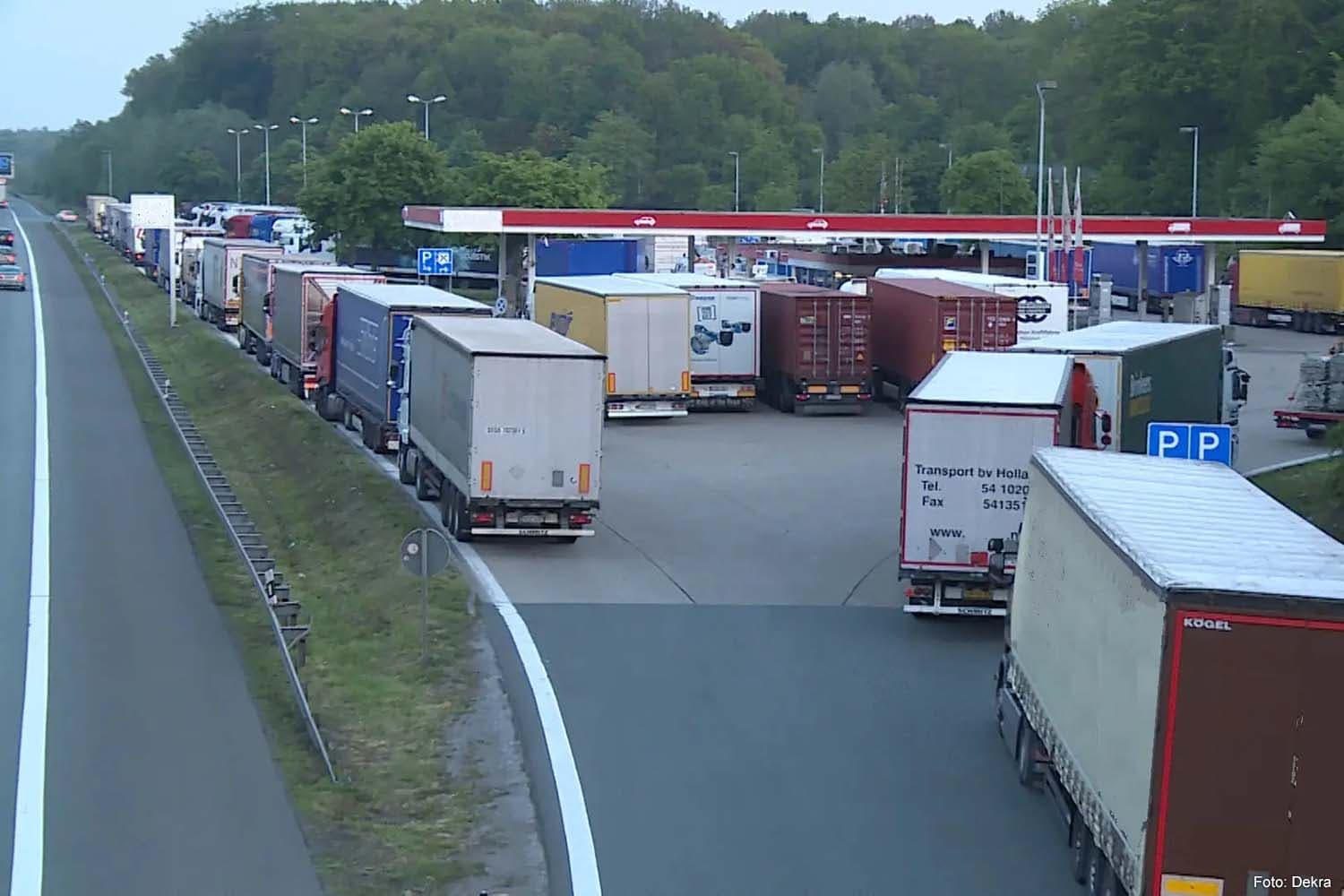 Truck Drivers Face Hour-Long Searches for Parking, Raising Safety Concerns