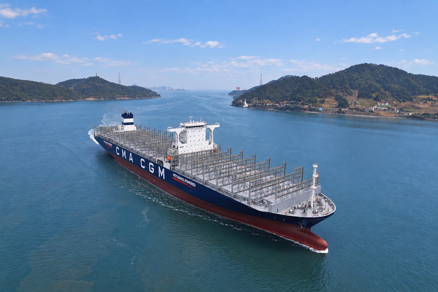 CMA CGM GOLD Becomes First Container Ship with Automated Lashing System
