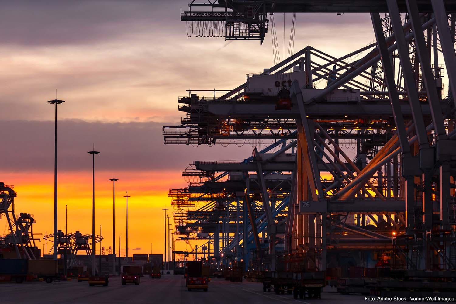 FNV Alleges ECT Rotterdam Terminal Neglect Amidst Shareholder Payouts