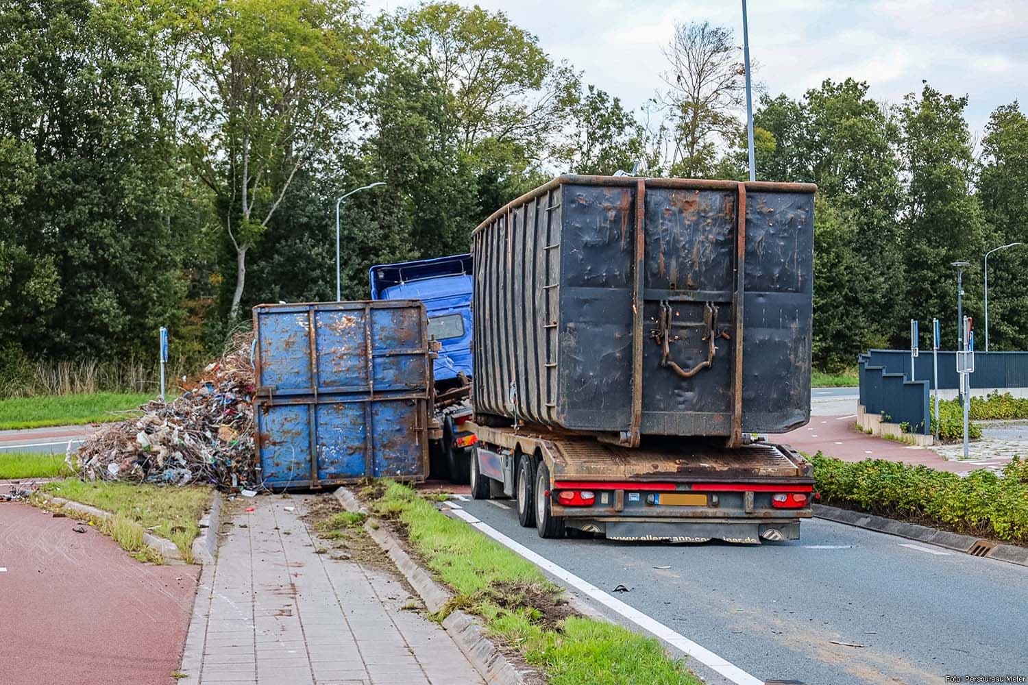 Truck Loses Scrap Metal Container on N372 Near Midwolde, Road Closed