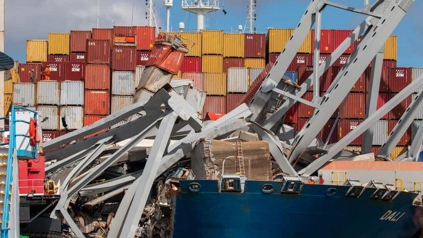 US Coast Guard Urges Enhanced Port Risk Assessments Amidst Growing Vessel Sizes