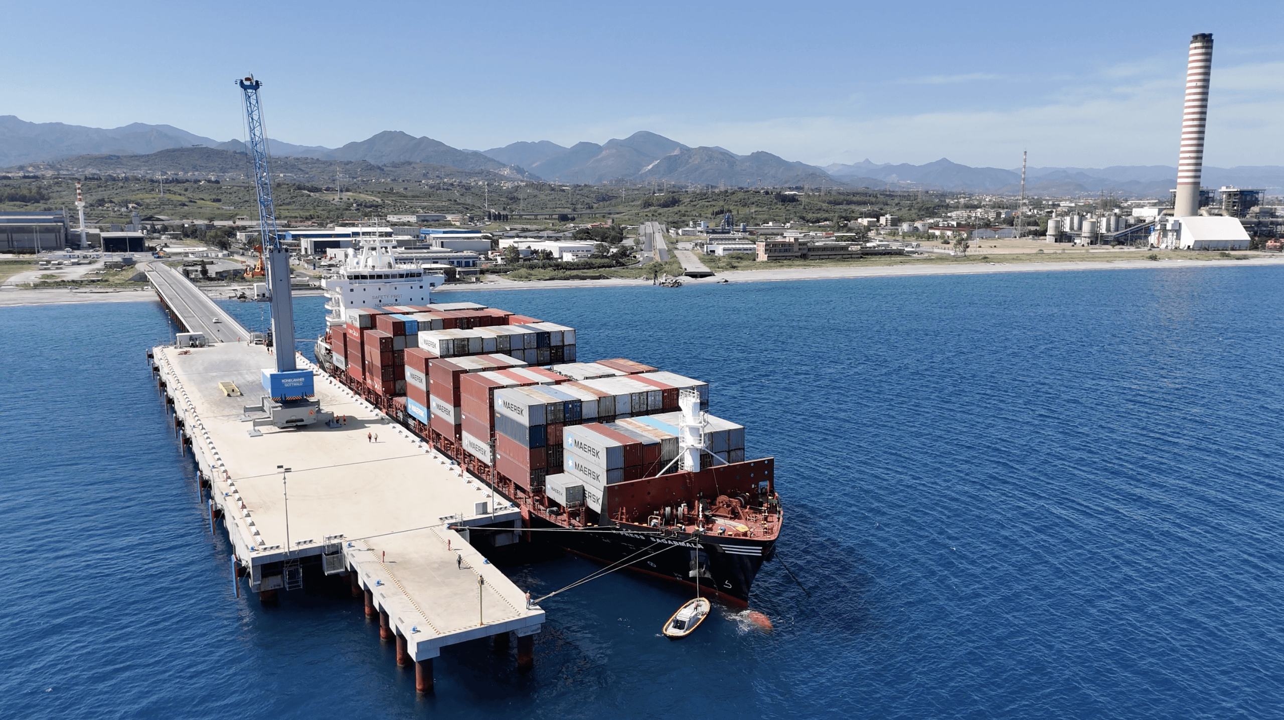 X-Press Feeders Initiates New Weekly Service at Duferco Terminal in Giammoro