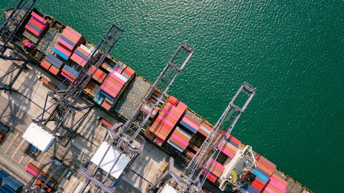 AMLab Enhances STS Crane Productivity at Major Asian Terminal